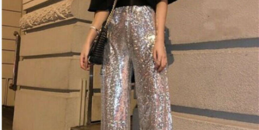 Éclat et Élégance : Le Pantalon Argenté, un Must-Have de la Saison!